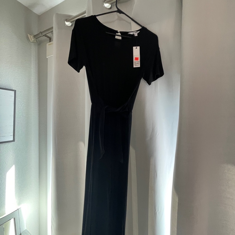 XS Black Short Sleeve Jumpsuit